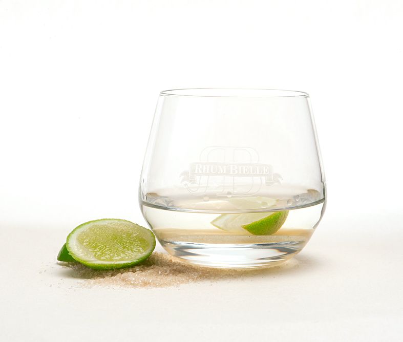 Ti-punch cocktail Ti-punch à base de Rhum blanc agricole de Guadeloupe